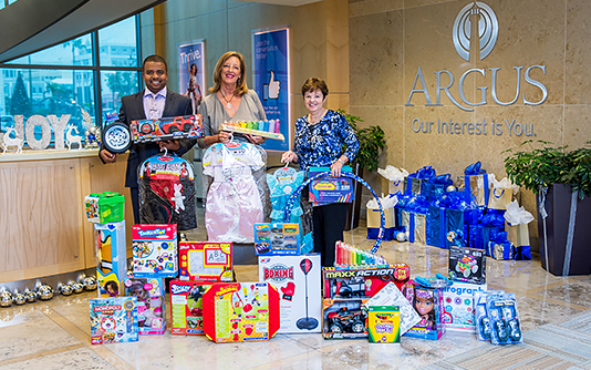 Argus Donates to Toys for Tots